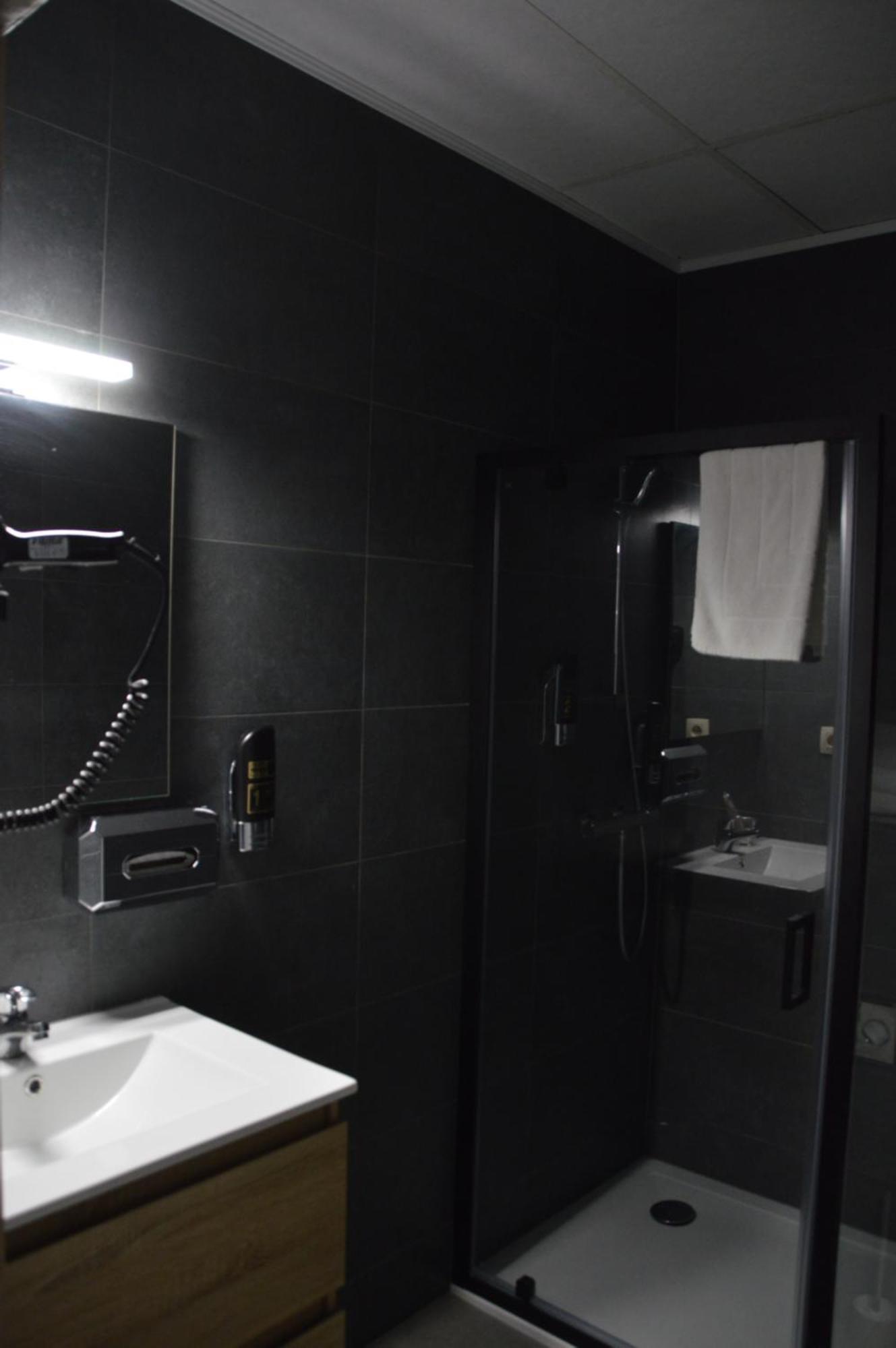 Hotel Mille Colonnes Leuven Eksteriør bilde