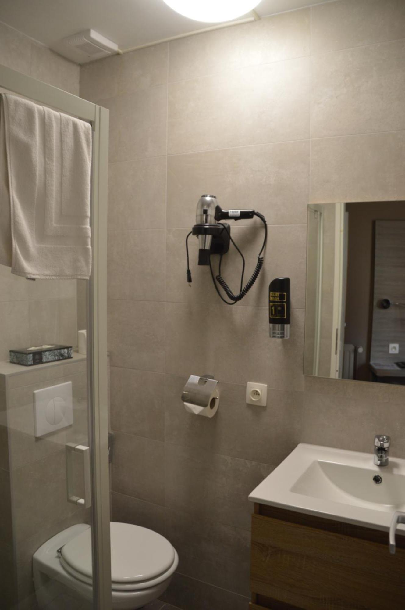 Hotel Mille Colonnes Leuven Eksteriør bilde