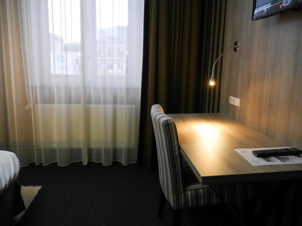 Hotel Mille Colonnes Leuven Eksteriør bilde